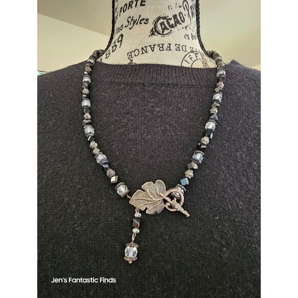 Swarovski Crystal Sterling Silver Leaf Toggle Necklace Vintage 26" - Picture 1 of 12